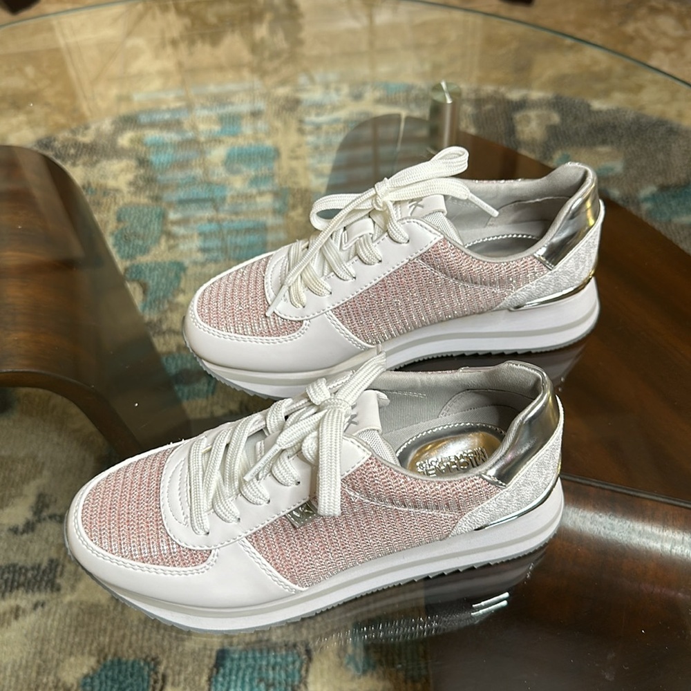 New Monique Pink Glitter‎ Chain Mesh Trainer size 5 - Picture 5 of 14